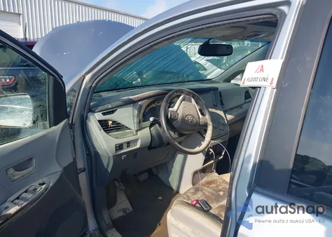 2015 Toyota Sienna Xle 8 Passenger из США, поврежденный, VIN 5TDYK3DC4FS537088